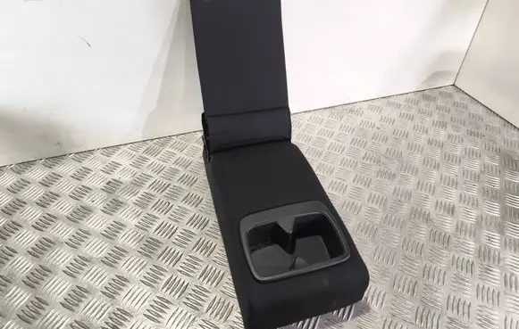 Mazda 6 Rear seat armrest 