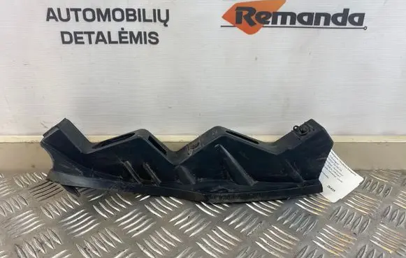Volkswagen PASSAT B6 Front bumper mounting bracket 3C0807890