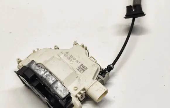 Audi Q5 SQ5 Front door lock 4G0839016F