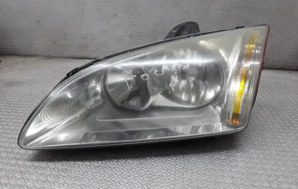 Ford Focus Headlight/headlamp 4M5113W030AC