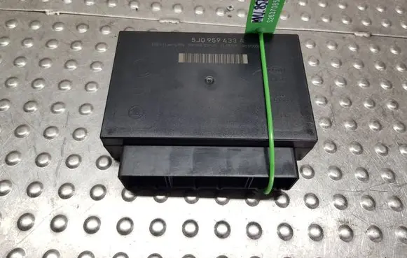 Skoda Fabia Mk2 (5J) Comfort/convenience module S26370858 5J0959433A