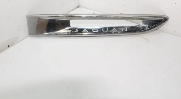Jaguar XE Fender trim (molding) GX7M280B10AA
