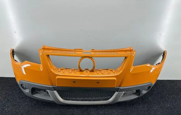 Volkswagen Cross Polo Front bumper 6Q0807217 6Q0805903