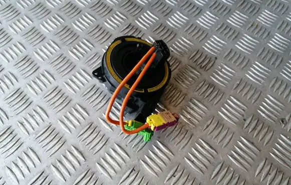 Volvo XC90 Airbag slip ring squib (SRS ring) 31313083