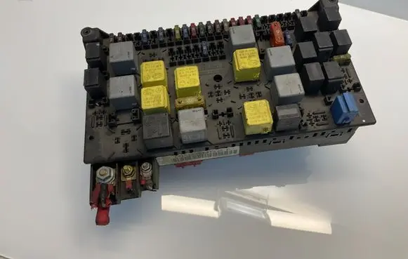 Mercedes-Benz ML W163 Fuse module 1635450205 A1635450205