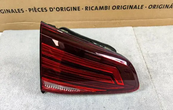 Volkswagen Golf VII Tailgate rear/tail lights 5GM945093J 421410 00TSAE