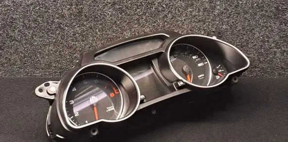 Audi A5 Sportback 8TA Speedometer (instrument cluster) 8T0920983