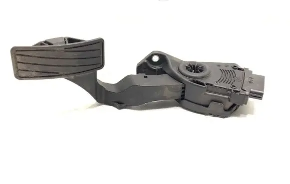 Suzuki SX4 Accelerator throttle pedal