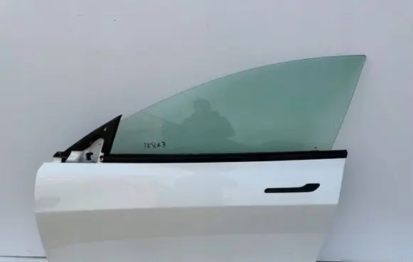 Tesla Model 3 Front door 181918151