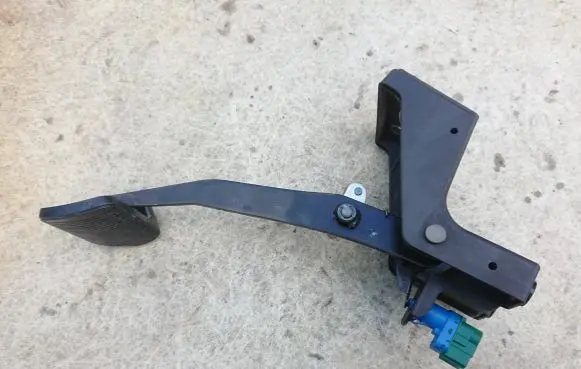 Jaguar XF X250 Brake pedal 8X232450BC
