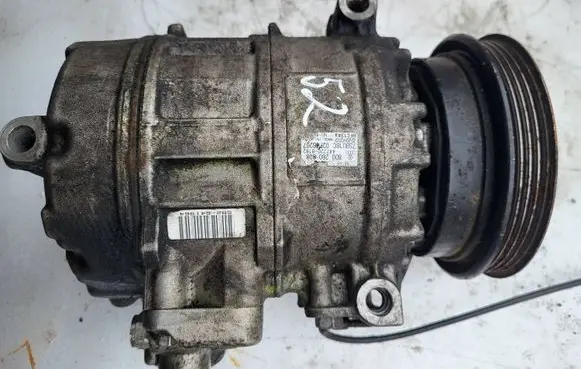 Audi A4 S4 B7 8E 8H Air conditioning (A/C) compressor (pump) 8D0260808