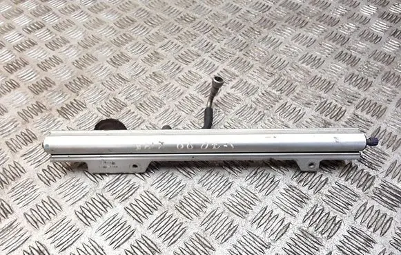 Volvo S70 V70 V70 XC Fuel main line pipe 9186836