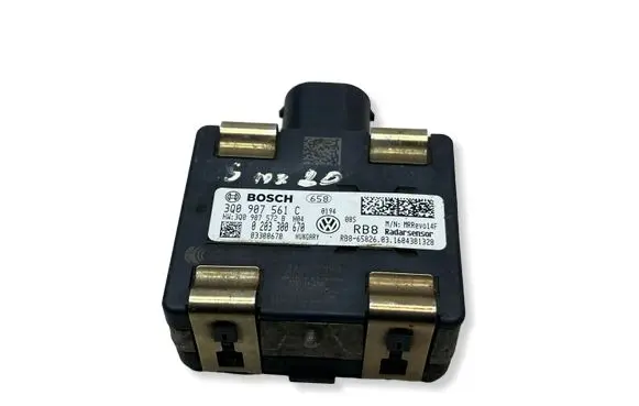 Volkswagen Golf VII Distronic sensor radar 3Q0907561C 3Q0907572B 0203300670
