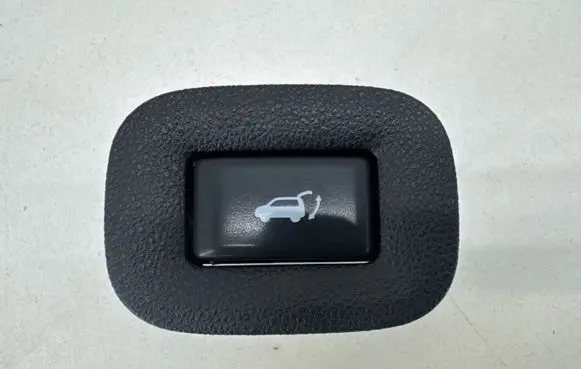 Renault Koleos II Tailgate/trunk/boot open switch
