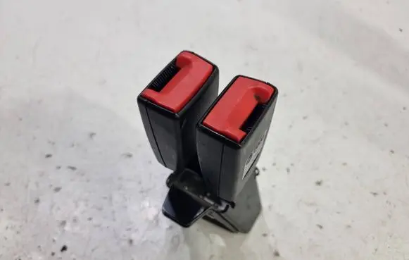 Audi Q7 4L Middle seatbelt buckle (rear) 4L0857739G