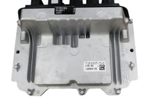 BMW 5 E39 Engine control unit/module 8691843