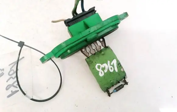Iveco Daily 40.8 Heater blower motor/fan resistor 500326616