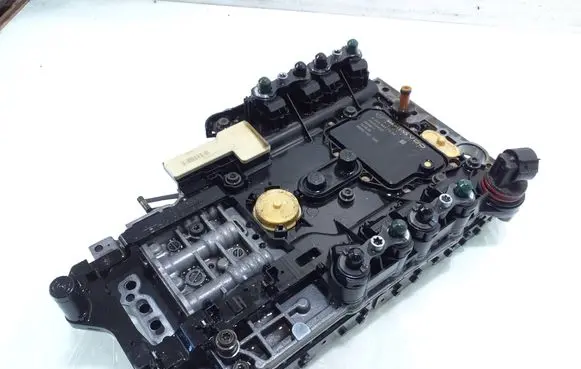 Mercedes-Benz CLS C219 Transmission gearbox valve body R2202771401 2202701306 A0335457332