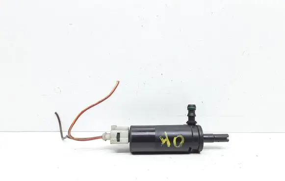 Mercedes-Benz E W212 Headlight washer pump 2108691221
