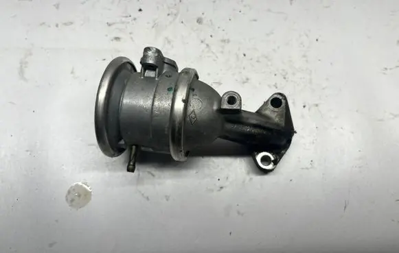 Audi A5 8T 8F EGR valve 06E131101E