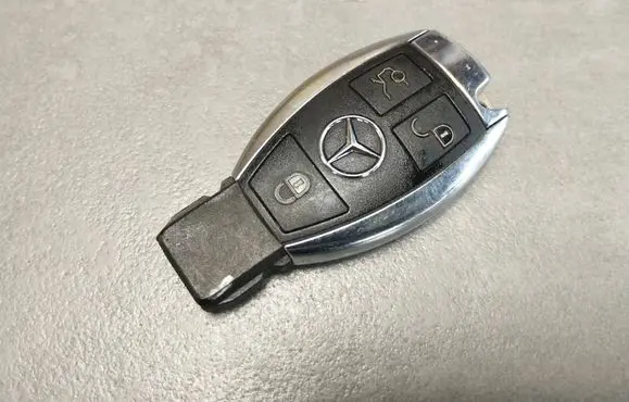 Mercedes-Benz GLE (W166 - C292) Ignition key/card 204Y51100200