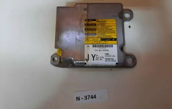 Toyota Avensis T270 Airbag control unit/module 8917005230
