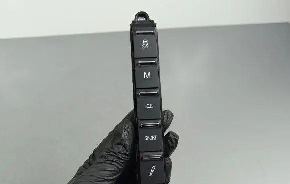 Maserati Quattroporte Traction control (ASR) switch 