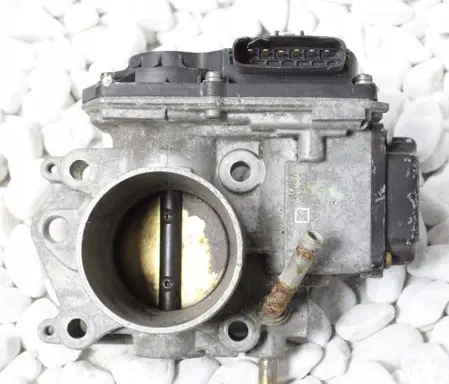 Honda Civic Throttle valve