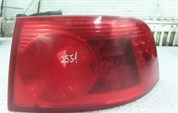 Volkswagen Phaeton Rear/tail lights
