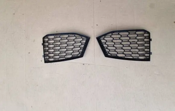 Audi A4 S4 B9 Front bumper lower grill 8W6807682P 8W6807681P