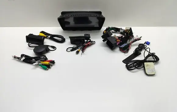 BMW 5 E60 E61 Radio/CD/DVD/GPS head unit QSB8260CC 5055869150040