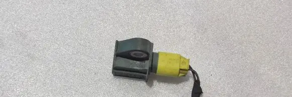 Mercedes-Benz CLS C218 X218 Airbag deployment crash/impact sensor A1729056000