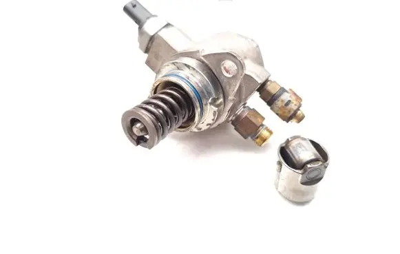 Skoda Roomster (5J) Fuel injection high pressure pump 03C127026M