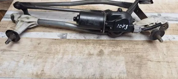 Front wiper linkage and motor