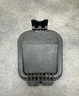 Volkswagen Golf IV Headlight/headlamp dust cover 304451102N