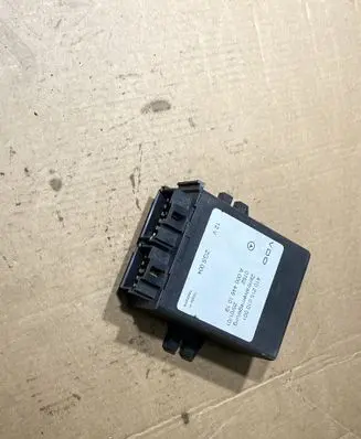 Mercedes-Benz Sprinter W906 Door central lock control unit/module A0004461019 0004461019