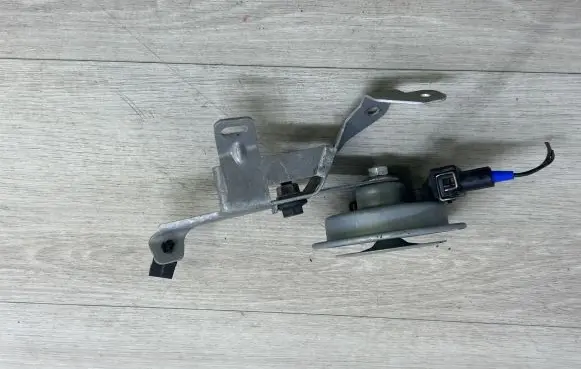 Porsche Cayenne (92A) Alarm system siren 7P5951101