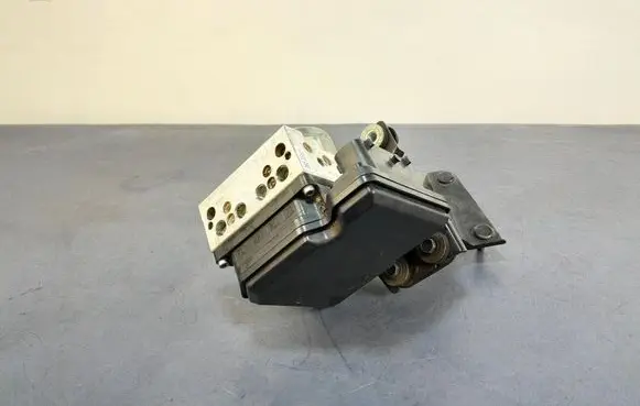 Infiniti Q50 ABS Pump 476604HL0A