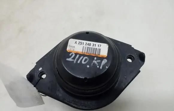 Mercedes-Benz ML W164 Engine mount bracket A2512403117