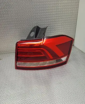 Volkswagen PASSAT B8 Rear/tail lights 3G9945312