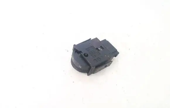 Volkswagen PASSAT B4 Headlight level height control switch 3a1941333 04050712