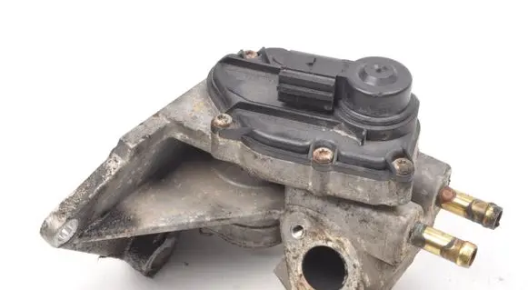 Volkswagen PASSAT B6 Electric throttle body valve 06F131503B