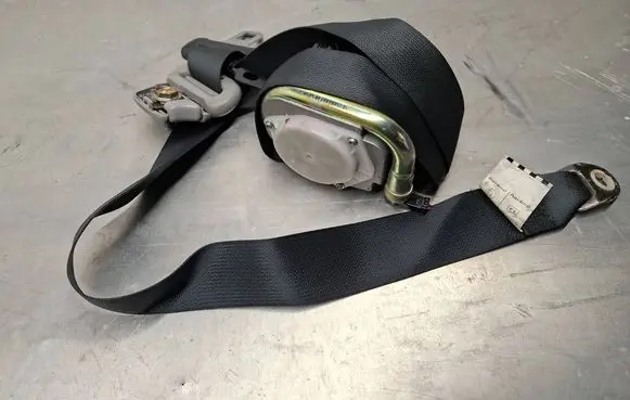 Mitsubishi Outlander Front seatbelt TKAB2EN259 0432095