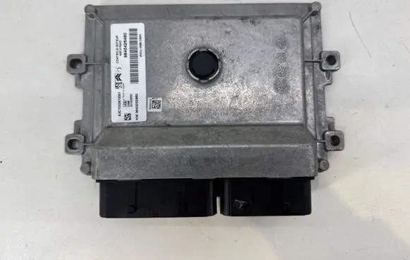 Opel Mokka B Engine control unit/module 9843252980