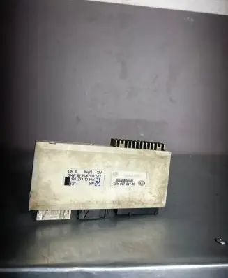 BMW 5 E39 Comfort/convenience module 61356913522 12037310