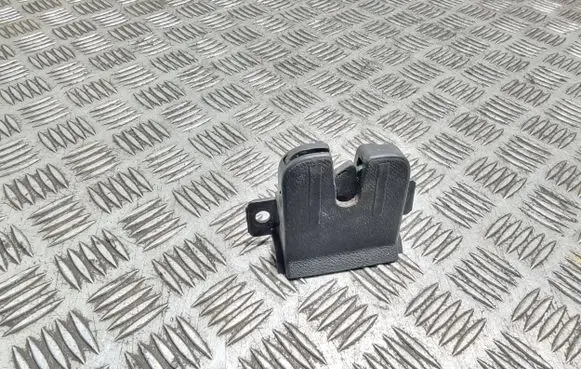 Volkswagen Touareg I Tailgate/trunk/boot lock/catch/latch 7l6827505