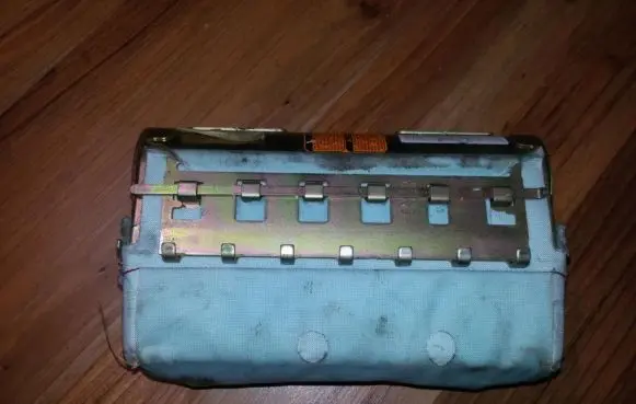 Mazda 626 Passenger airbag