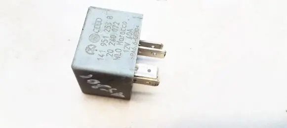 Skoda Octavia Mk1 (1U) Other relay 141951253b