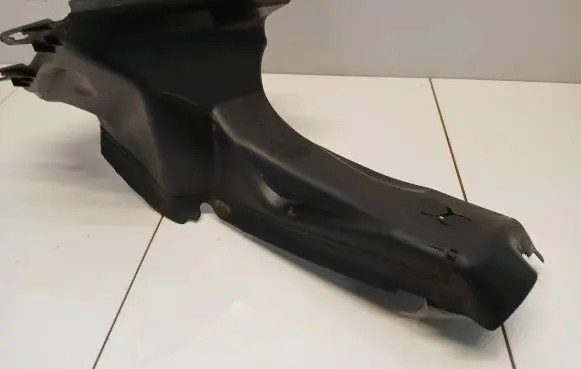 Audi A6 S6 C6 4F Intercooler air channel guide 4F0145334