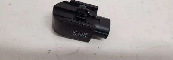 Sensor